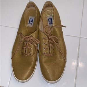 ‎Keds gold sneakers with gold laces